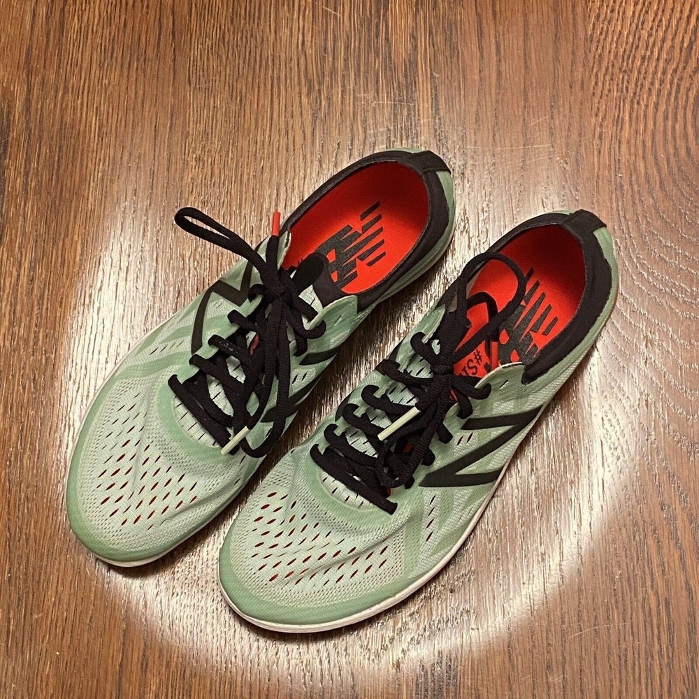 New Balance Women's Long Distance 5000 5K V5 Running Shoe No Spikes